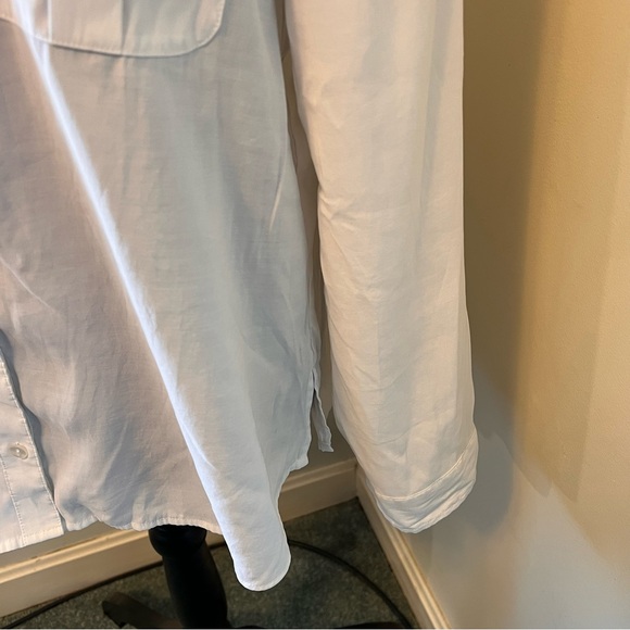 Chicos white button front top with long sleeves in size 2 or med - Picture 9 of 11